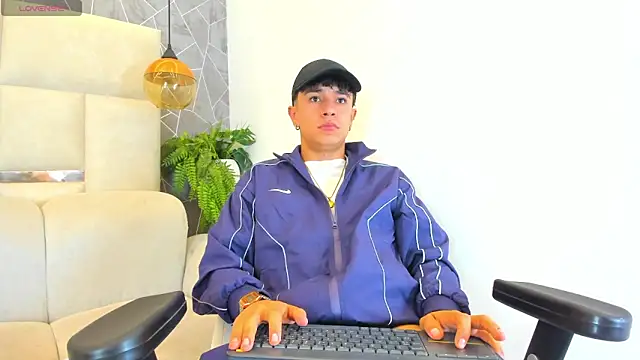 imxxjoel online show from March 1, 5:09 am