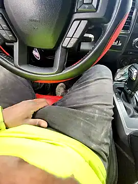 Snapshot of 115gunz chatting on January 9, 6:31 pm 115gunz online show from January 9, 6:31 pm