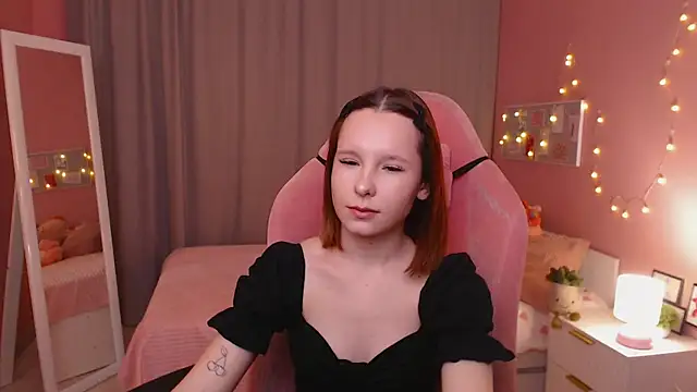 Haya Harareet online show from January 15, 1:10 am