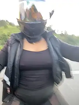 Scarlet auraa online show from April 20, 11:06 pm