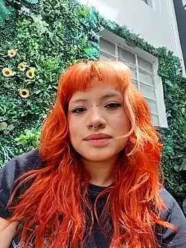 Sienna Desiree online show from February 8, 6:00 pm