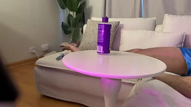 Ambrrr online show from March 19, 5:06 pm