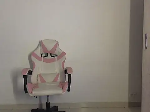 Daphne Grayy online show from February 26, 12:26 pm