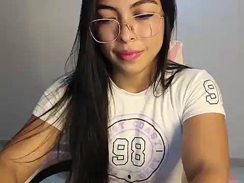 Daphne Grayy online show from March 26, 12:28 am