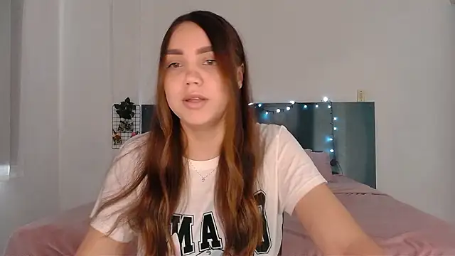 Snapshot of NebulaHavenn chatting on February 4, 5:30 pm NebulaHavenn online show from February 4, 5:30 pm