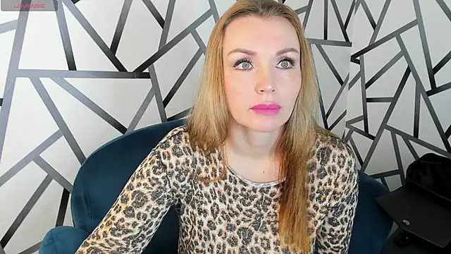 Marie Hayes online show from January 11, 1:10 am