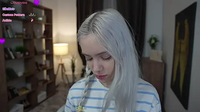 KristalCrowner online show from March 7, 7:22 pm