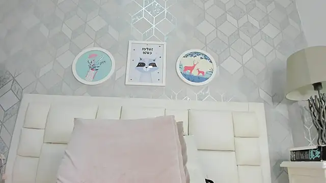 laura rouse7 online show from March 3, 7:53 pm