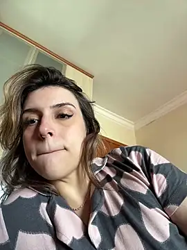 BarbieHotBrazil online show from April 14, 6:47 pm