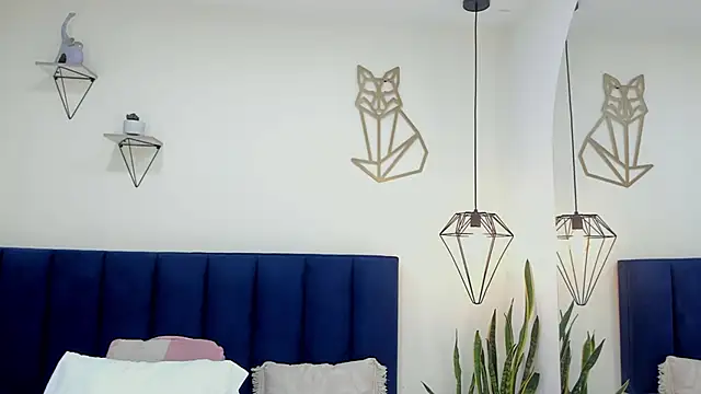 mayaevansmg online show from February 19, 12:12 pm