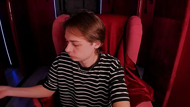 PaulWilliamsy online show from January 14, 10:10 am