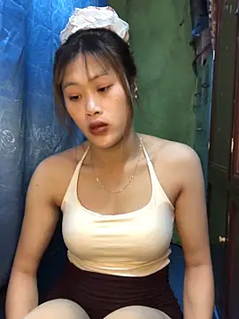 Snapshot of mei_chan_aa chatting on February 1, 6:01 am mei chan aa online show from February 1, 6:01 am