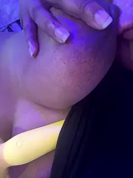 FlowersinEunoia online show from January 8, 4:37 am