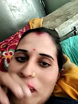 Bhavna8080 online show from May 16, 1:13 am