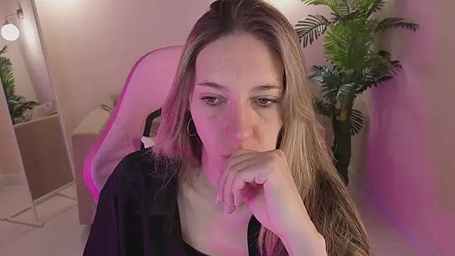 Ava Ridge online show from January 16, 8:40 am