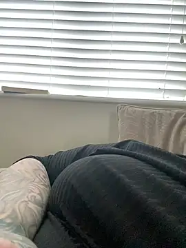 Size24Queen online show from January 16, 12:42 pm