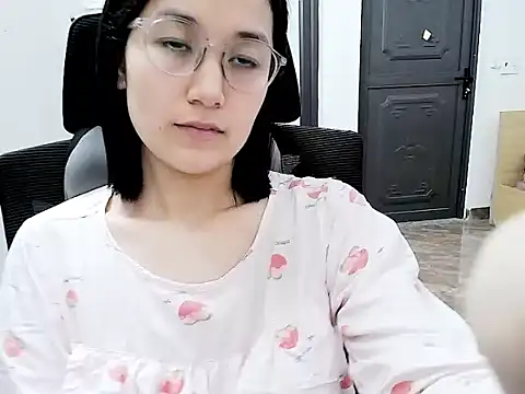 Shulee- online show from April 9, 7:47 am