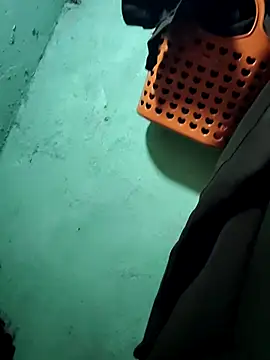 Snapshot of Cupalshow123 chatting on February 27, 5:40 am Cupalshow123 online show from February 27, 5:40 am