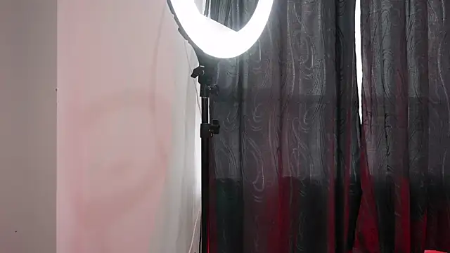 zoe westxx online show from January 6, 7:06 pm