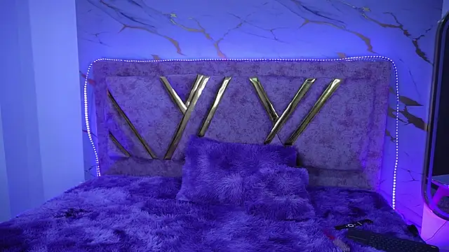 zoe westxx online show from January 15, 7:39 pm