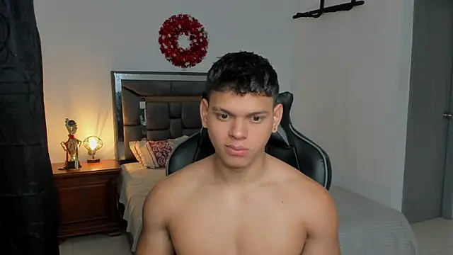 stefan leenox online show from January 15, 2:21 pm