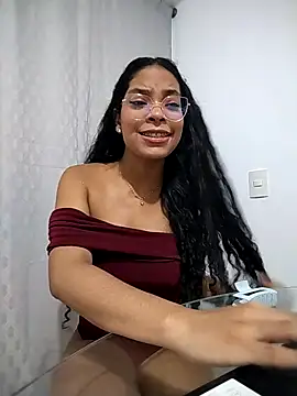 Snapshot of KATALINA_SANTANA_ chatting on February 7, 12:25 am KATALINA SANTANA online show from February 7, 12:25 am