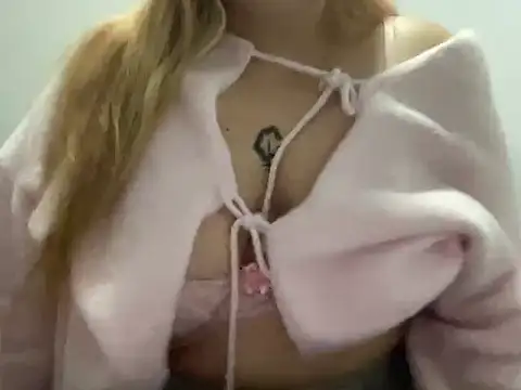 SaucySerpent27 online show from January 7, 4:09 pm