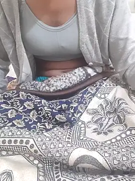 Royal Gril online show from January 31, 7:11 pm