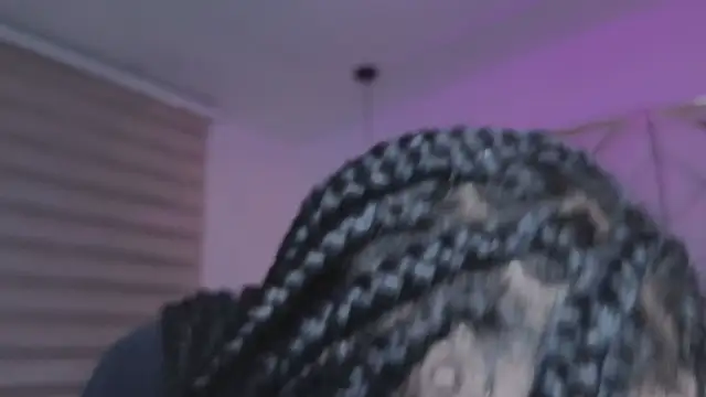 mia gatesvg online show from March 13, 3:02 am