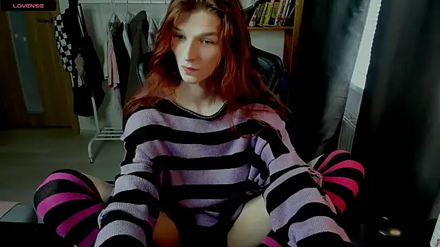 iceseeker2 online show from April 12, 10:20 am