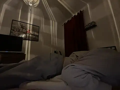 Snapshot of arthuurtwinklxb chatting on March 1, 11:18 pm arthuurtwinklxb online show from March 1, 11:18 pm