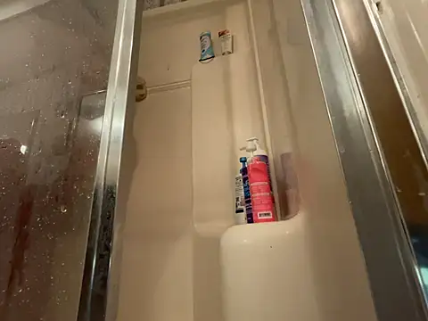 RoxyBrockcali online show from February 9, 7:23 am