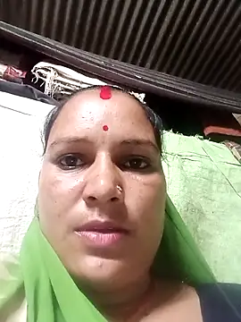 Hot hiuj online show from May 14, 1:40 pm