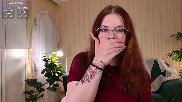 A Lot of Bunny online show from March 25, 9:04 am