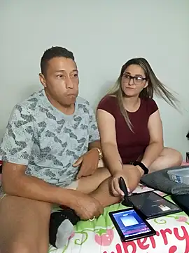 natalliecoopers online show from February 3, 1:26 am