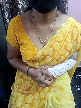 Snapshot of Flora_Telugu chatting on February 16, 5:47 am Flora Telugu online show from February 16, 5:47 am