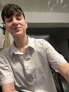 ravenryx online show from February 12, 3:51 pm