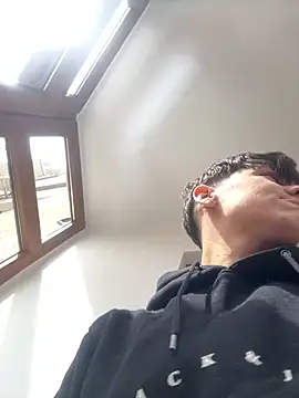 ravenryx online show from April 12, 11:59 am