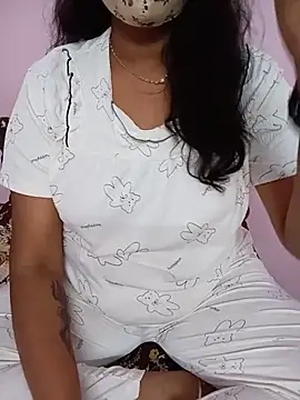 Snapshot of Ammu14399 chatting on May 31, 6:09 pm Ammu14399 online show from May 31, 6:09 pm