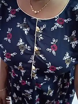 Snapshot of Ammu14399 chatting on June 8, 7:09 am Ammu14399 online show from June 8, 7:09 am