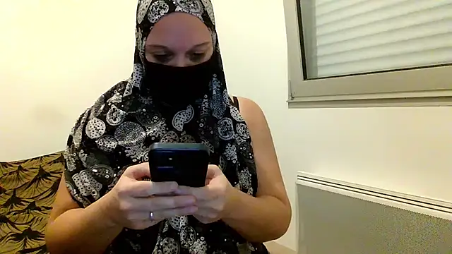 MuslimSexyHot online show from January 15, 8:01 pm