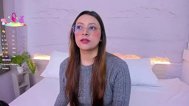 lanna 18  online show from January 13, 11:59 am