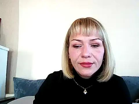 MissKryss online show from February 14, 5:59 am