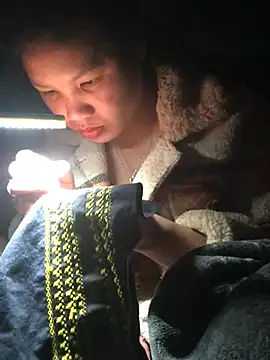 Minhkhue121 online show from January 11, 3:22 am