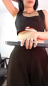 saray reesee online show from February 21, 7:59 pm