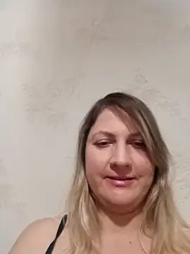 Stephania77727 online show from January 9, 5:37 pm