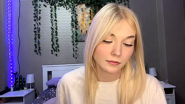 LlsabethHaze online show from January 9, 5:26 pm