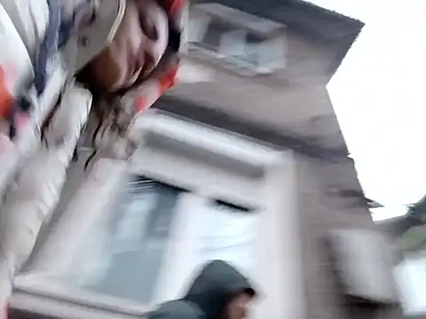 dear2002 online show from January 11, 2:55 pm