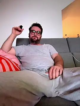 Dominic2295 online show from January 16, 4:27 am