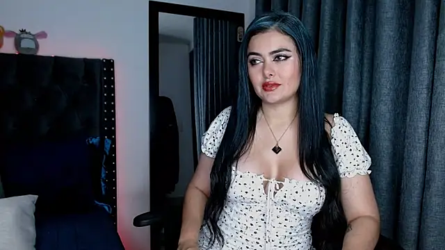 Snapshot of VegaLyra_ chatting on February 27, 12:10 am VegaLyra online show from February 27, 12:10 am